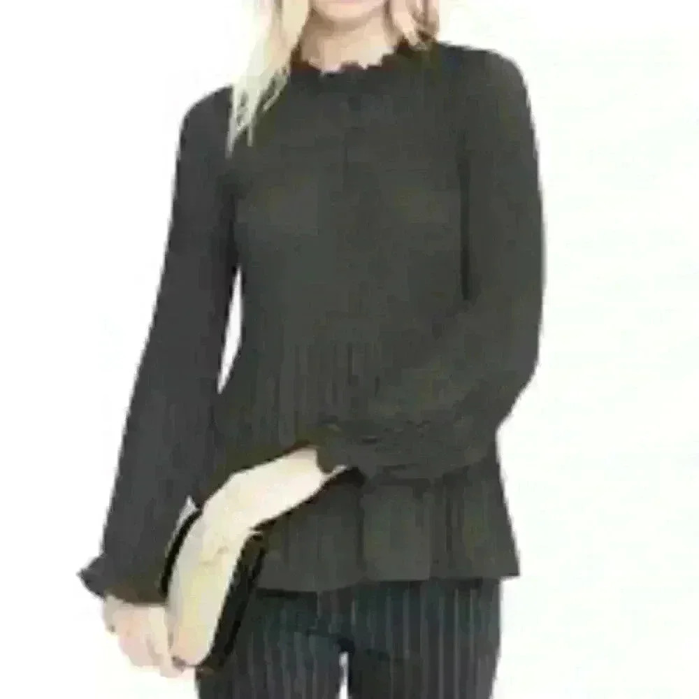 Banana Republic Charcoal Pleat Polyester Long Sleeve Size Medium Blouse